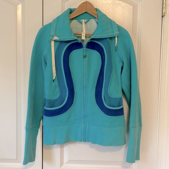 lululemon athletica Tops - Lululemon Scuba sweatshirt hoodie 8 S